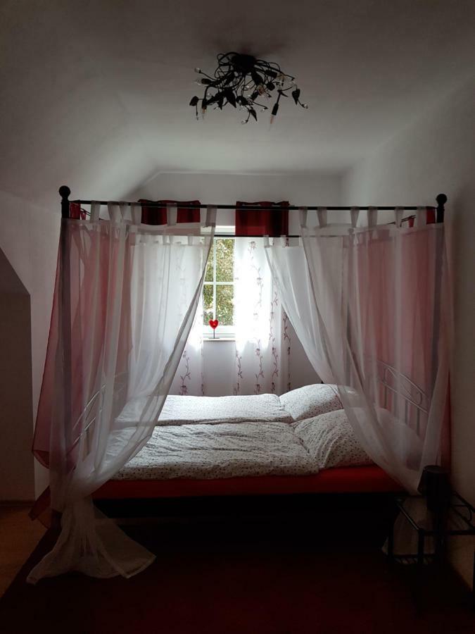 Romantik Ferienwohnung Am Tor Zum Allgaeu - Erwachsenenferienwohnung Fuchstal Esterno foto